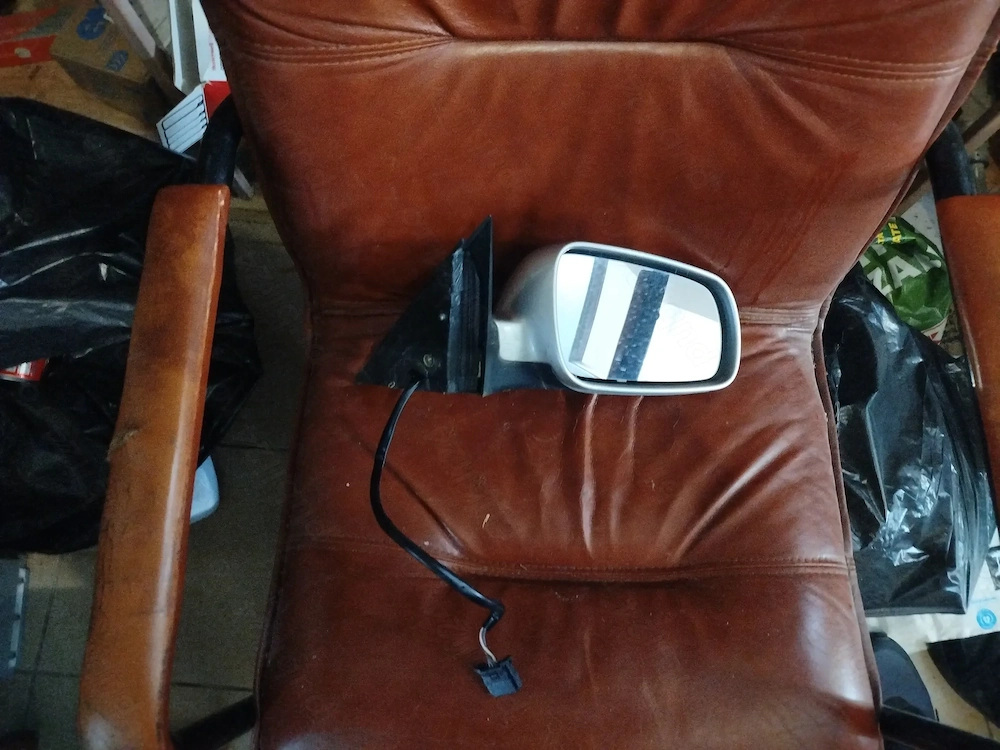 Oglinda dreapta electrica și încălzită Skoda superb 1