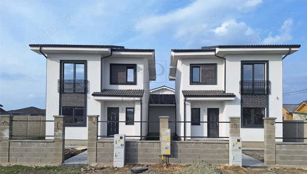 Duplex separat prin camera tehnica - toate utilitatile - suprafete generoase