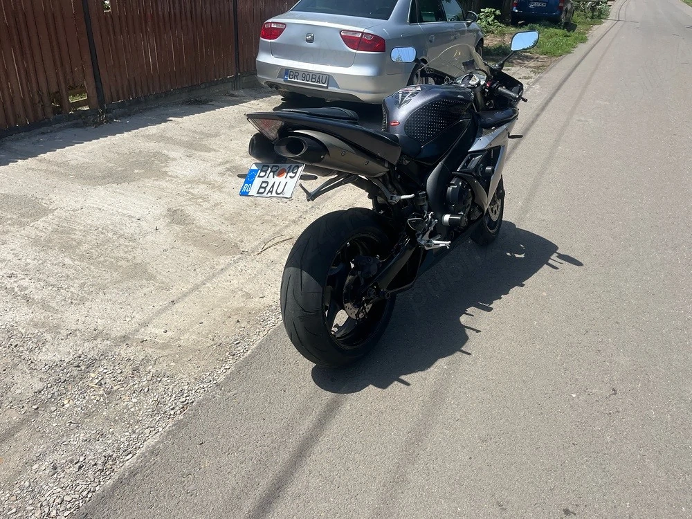 Vand yamaha r1 
