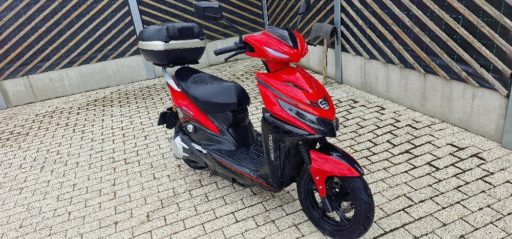 Scuter Electric RDB STORM