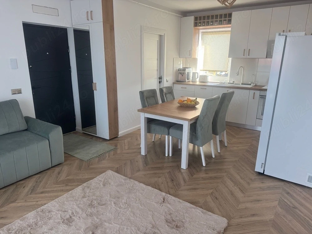 Apartament modern cu 3 camere in zona linistita de case