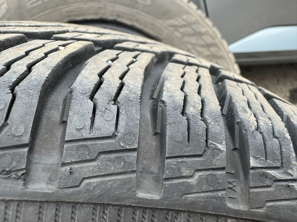 Vand anvelope iarna (Nokian dot 2021) 215/60/16