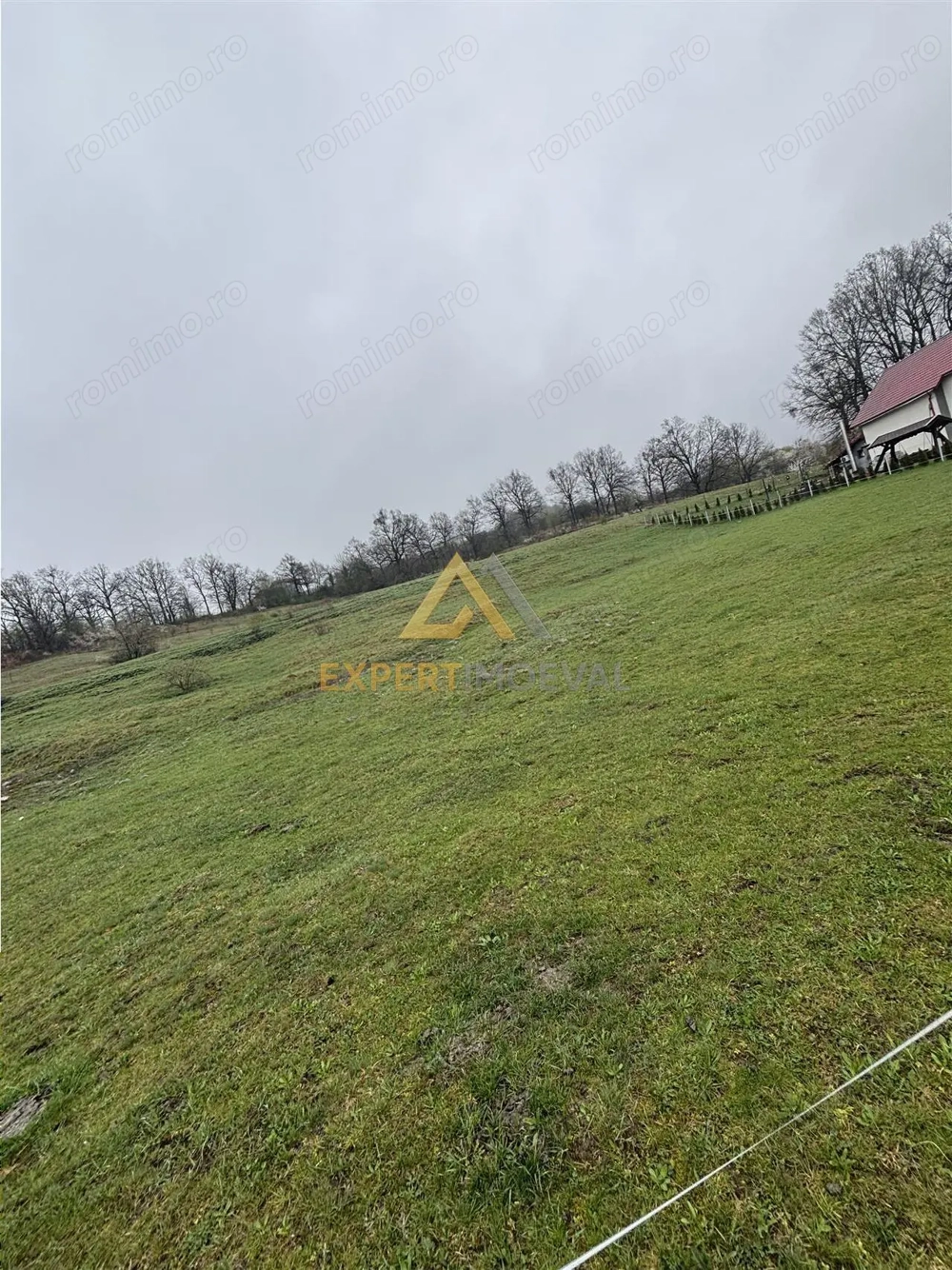 Teren intravilan de vanzare