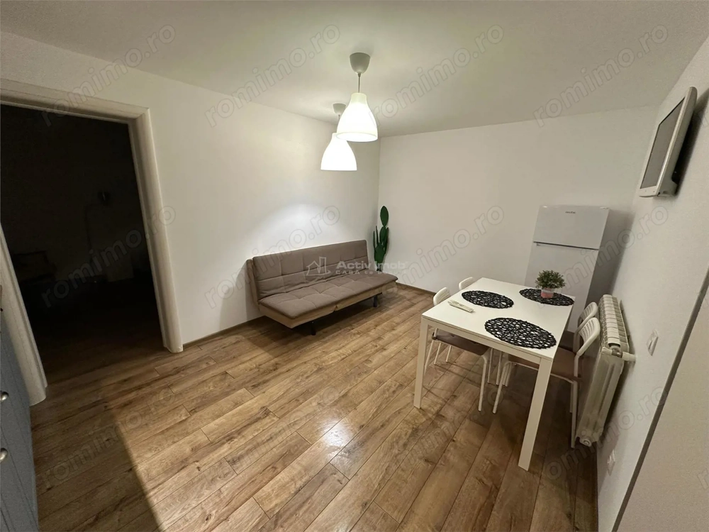 Casa pentru 2 familii - 4 camere  - 2 bucatarii - Soseaua Salaj - 0% comision