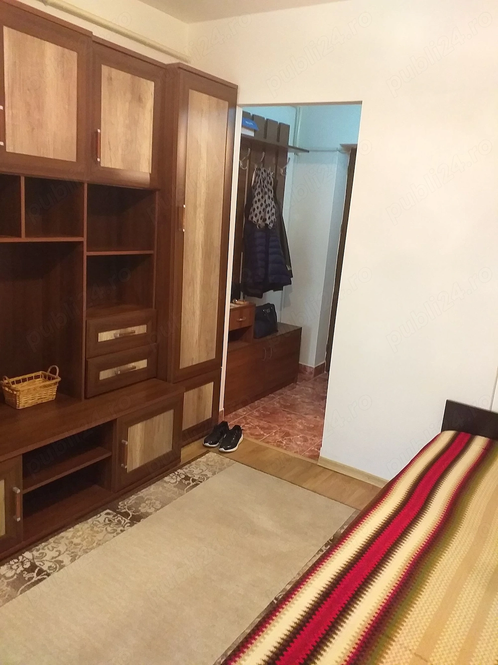 Persoana fizica, inchiriez garsoniera   Galata zona  Policlinica de recuperare .