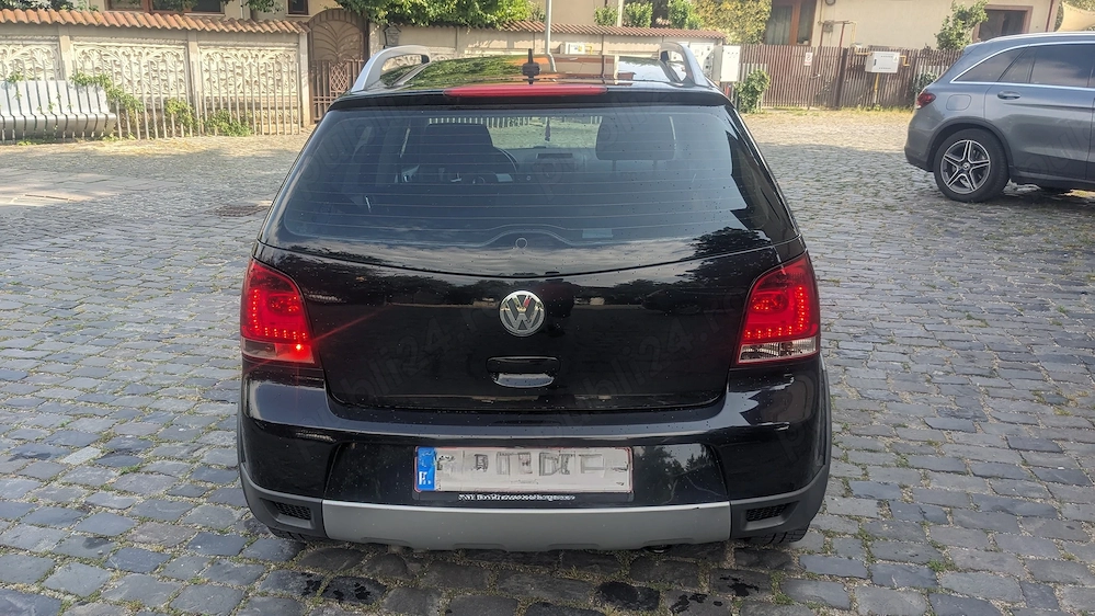 Vând Volkswagen polo cross 