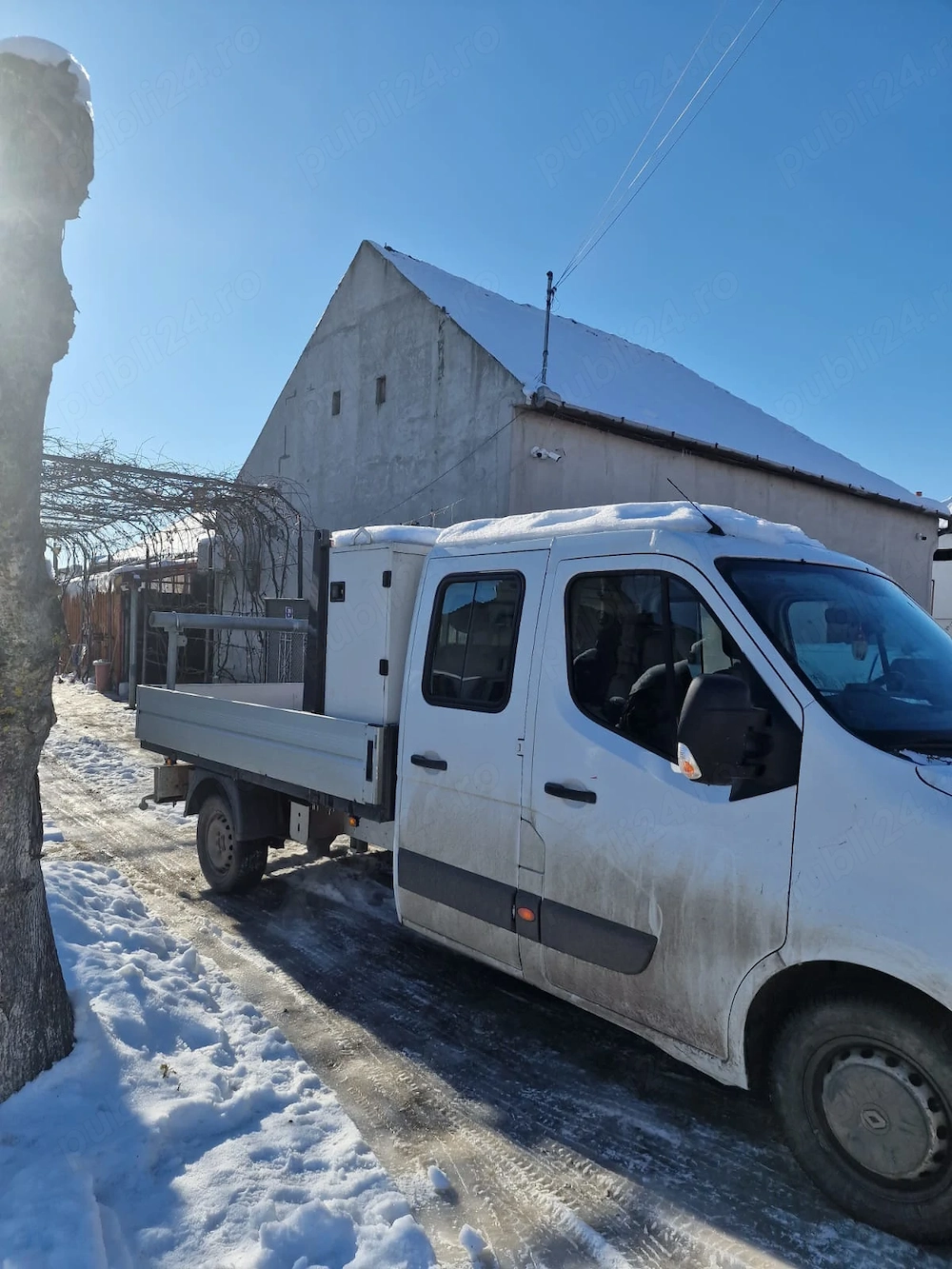 Vand Renault Master Doka (7 locuri) Cutie metalică pe benă perfectă pentru scule și materiale An2020