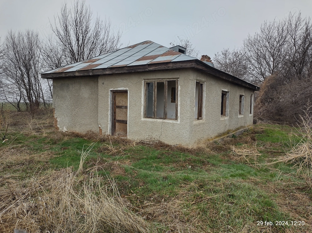 Casă de vacanță,Spațiu comercial producție, depozit,casa de locuit