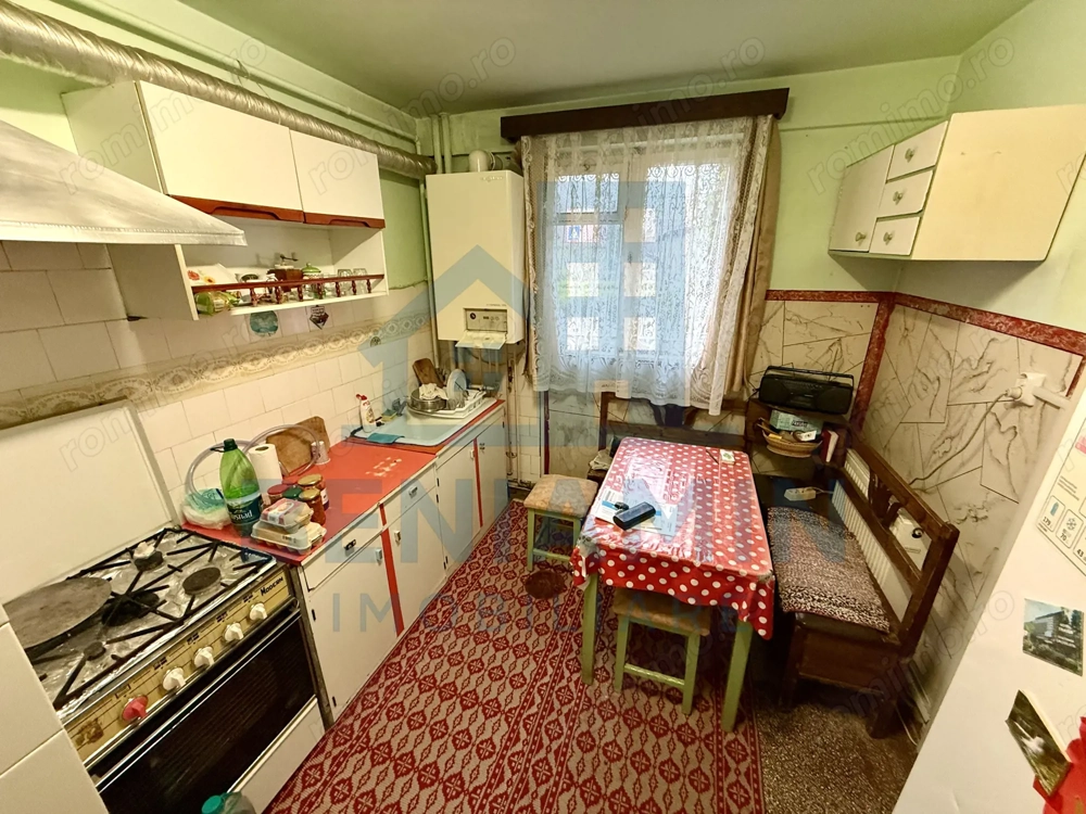 3 decomandate - parter - 65mp - centrala - gol - Scriitorilor