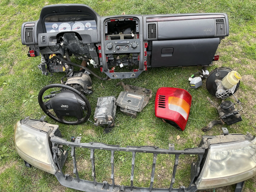 Piese Jeep Grand Cherokee 4,7/V8 99’-03’