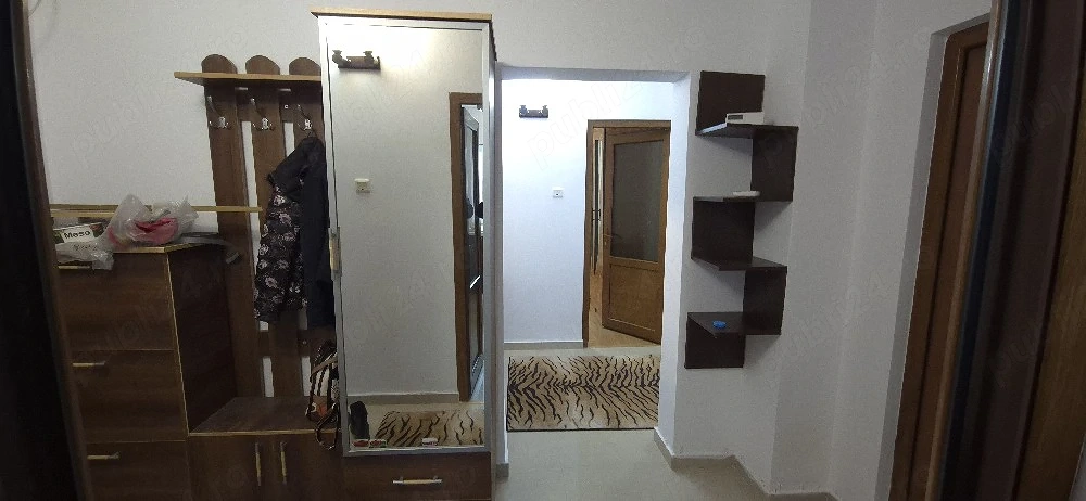 Inchiriez ap 3 camere