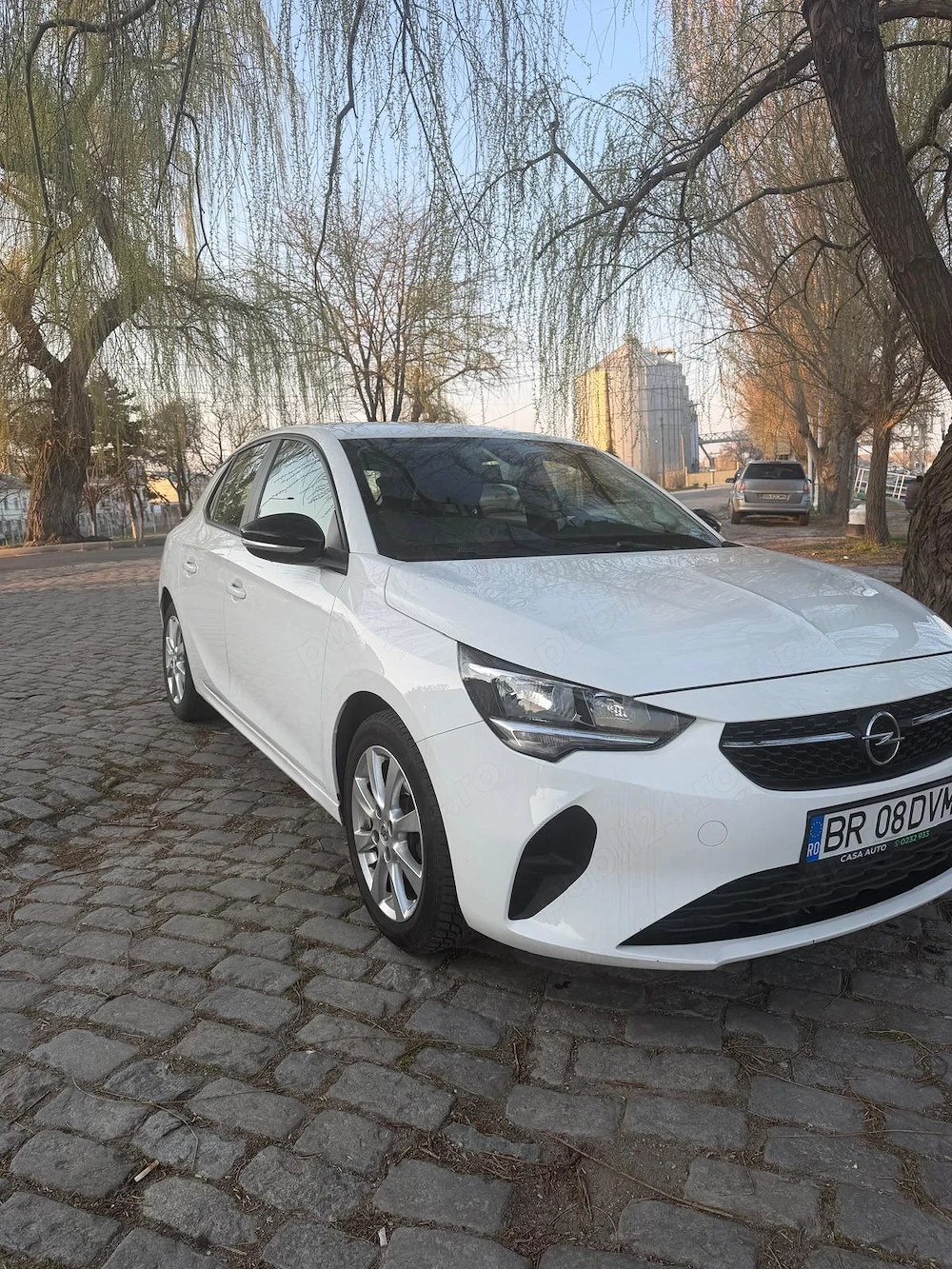 Opel Corsa 2021   stare excelentă, consum mic