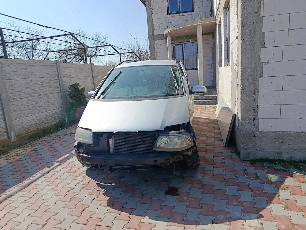 Dezmembrez Seat alhambra 2.0tdi 140cp