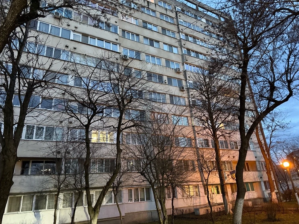 Vand apartament 2 cam strada Libertatii