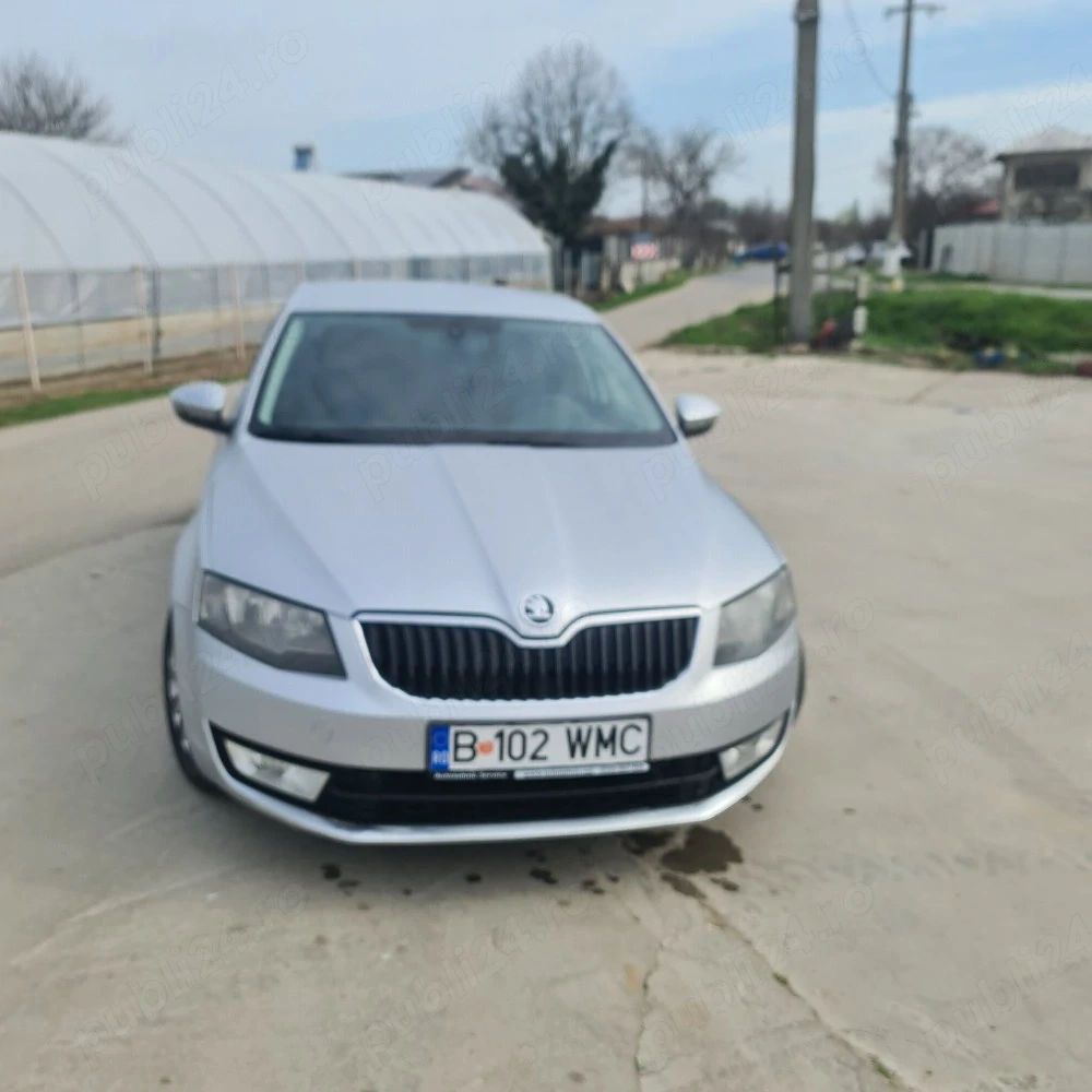 Vând Skoda Octavia