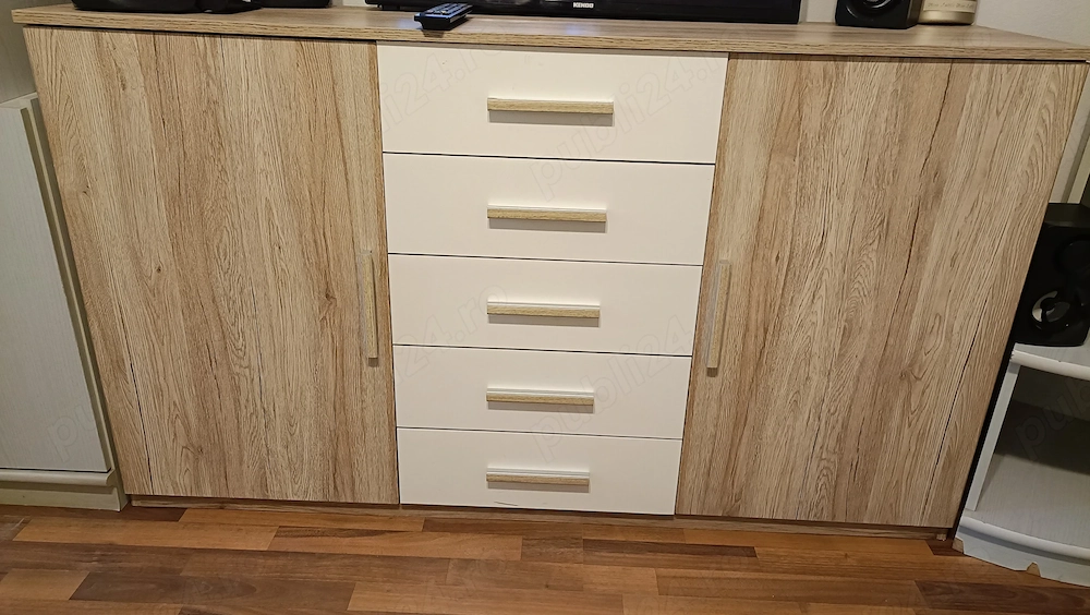 Se vinde ieftin și bun