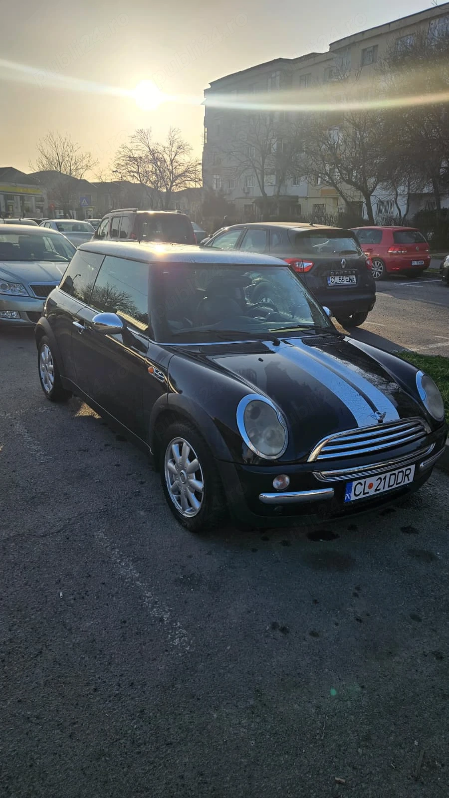 Vând Mini Cooper