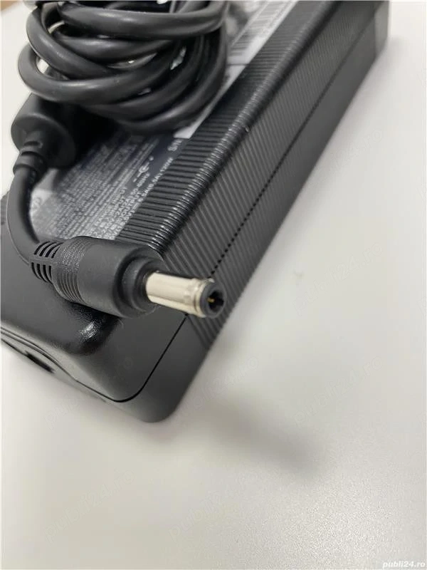 Vand încarcator Laptop Hp 