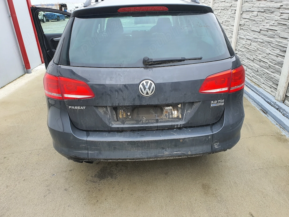 Stop VW Passat B7 combi dreapta
