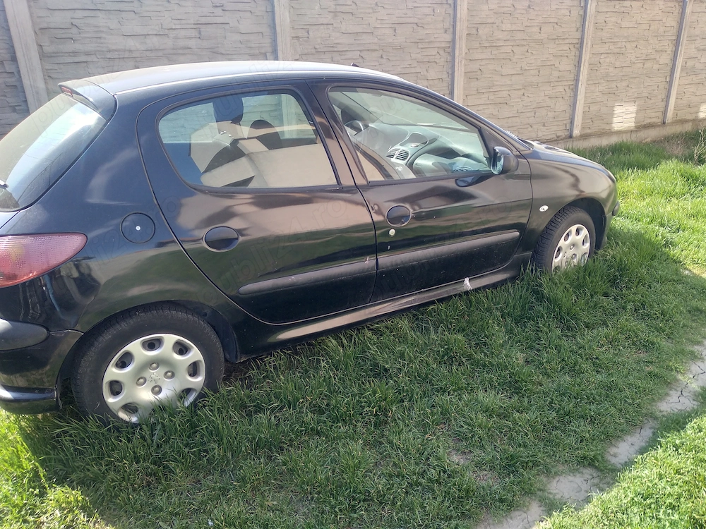 Vand peugeot 206 an 2009 24 183 km