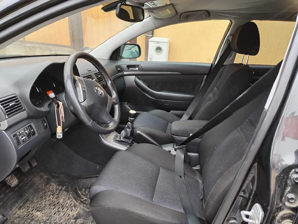 DeFecTa Toyota avensis 2.2 177hp