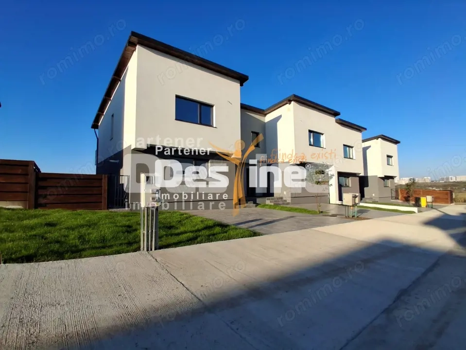 Casă Duplex 113mp 2 locuri de parcare si curte drum asfaltat Intabulata