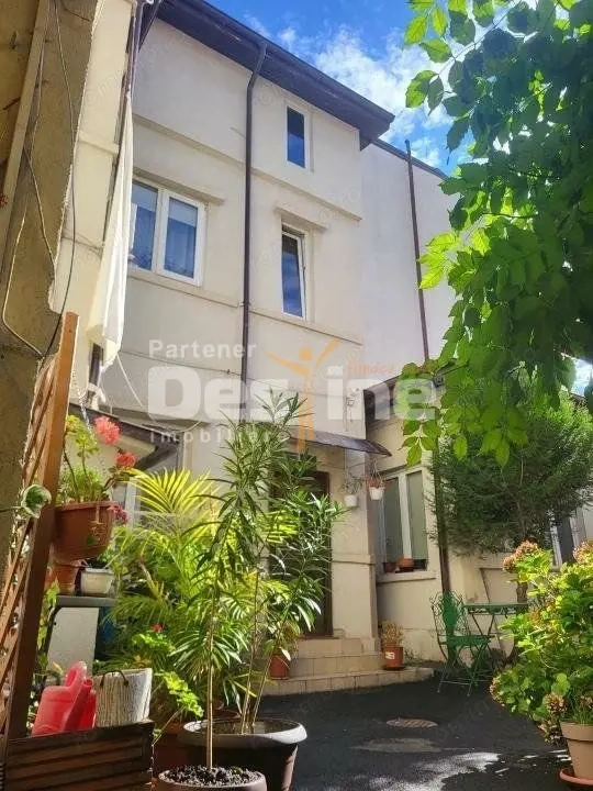 13 Septembrie | vila multi-unitati stradala | business opportunity 730.000 euro