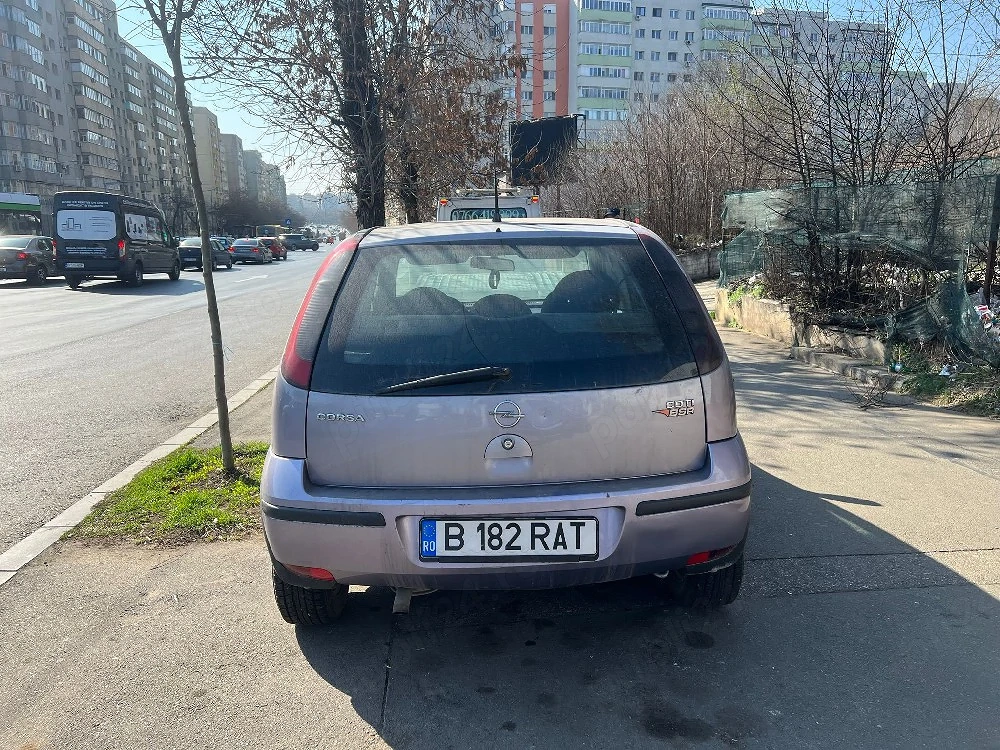 dezmembrez opel corsa