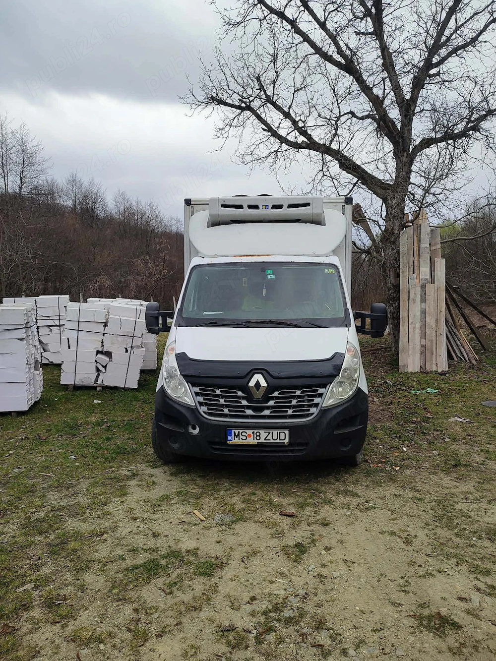 Vând sau schimb Renalut master frigorific din 2019