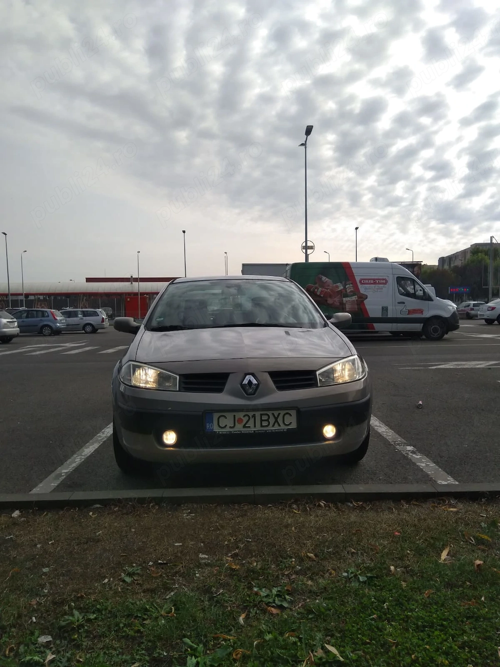 Vând Renault Megane 2 benzină 1,6