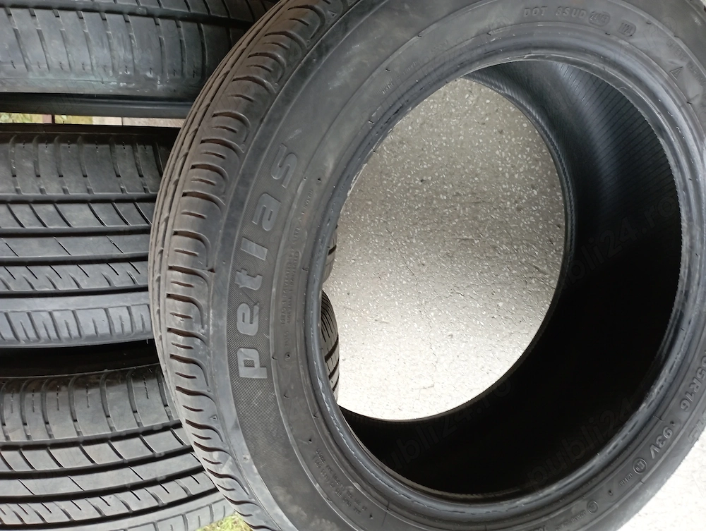 Cauciucuri de vara 215/55R16