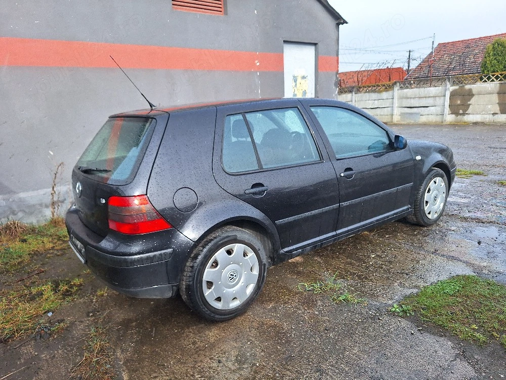 vând golf 4
