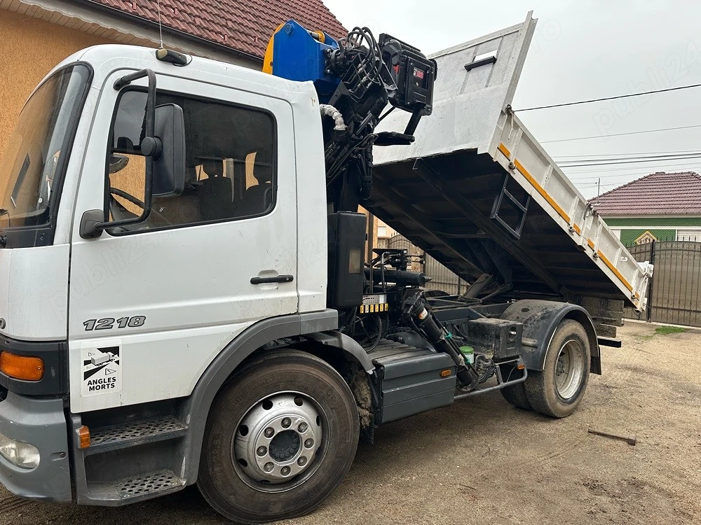 Vand Mercedes Atego de 12 tone cu Macara forestiera