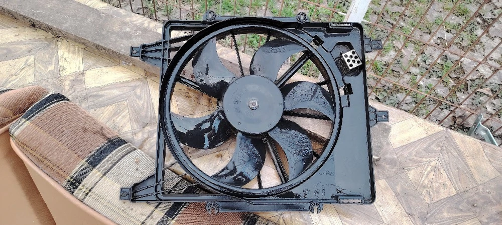 ventilator radiator apa Renault Clio symbol 1 ,4 mpi benzina 