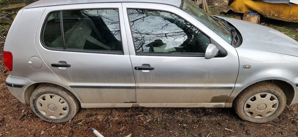 Dezmembrez WV polo 2001