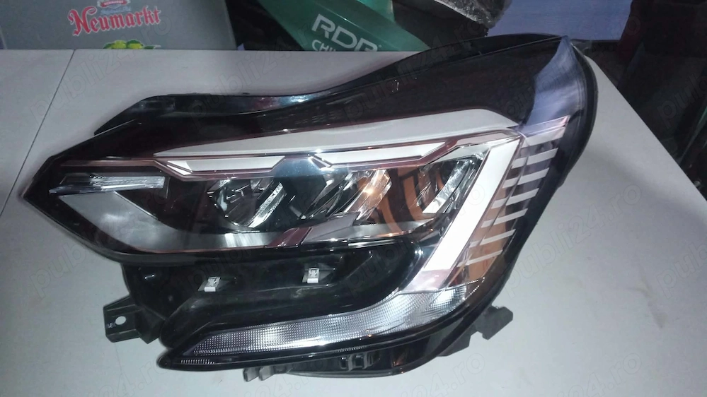 Far stănga Captur II.