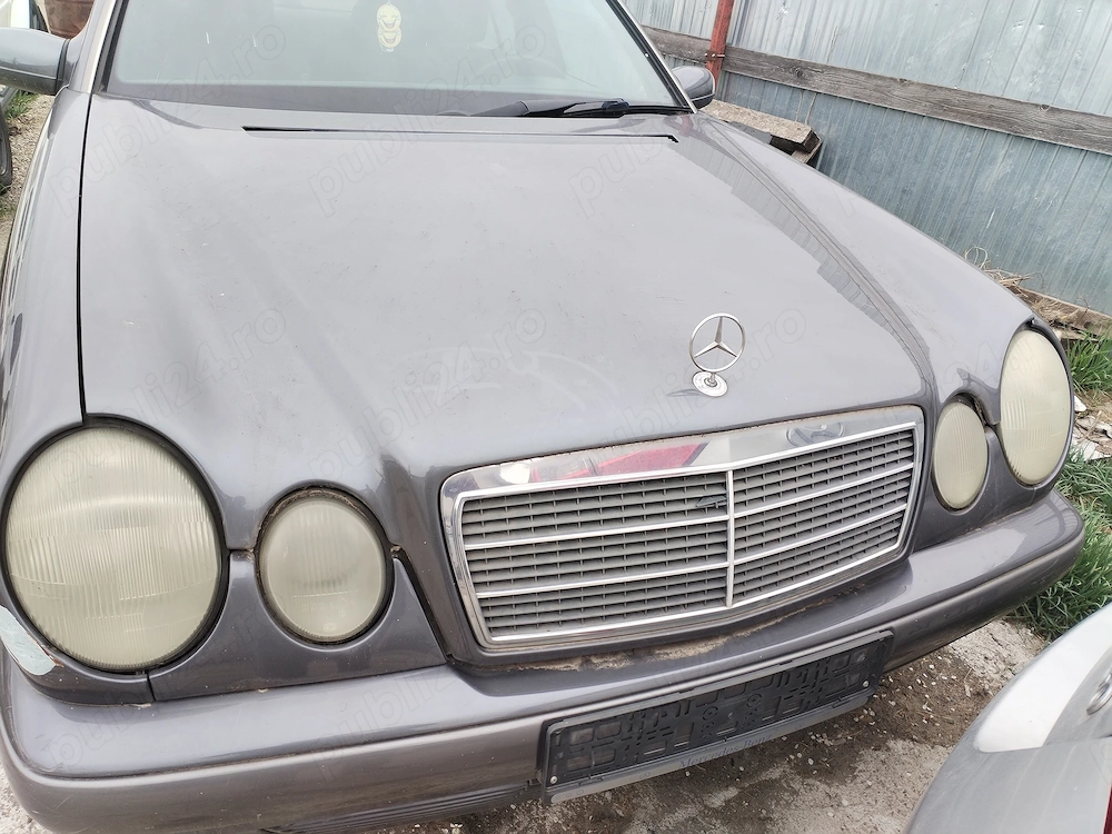Vând Mercedes E220 model avantgarde