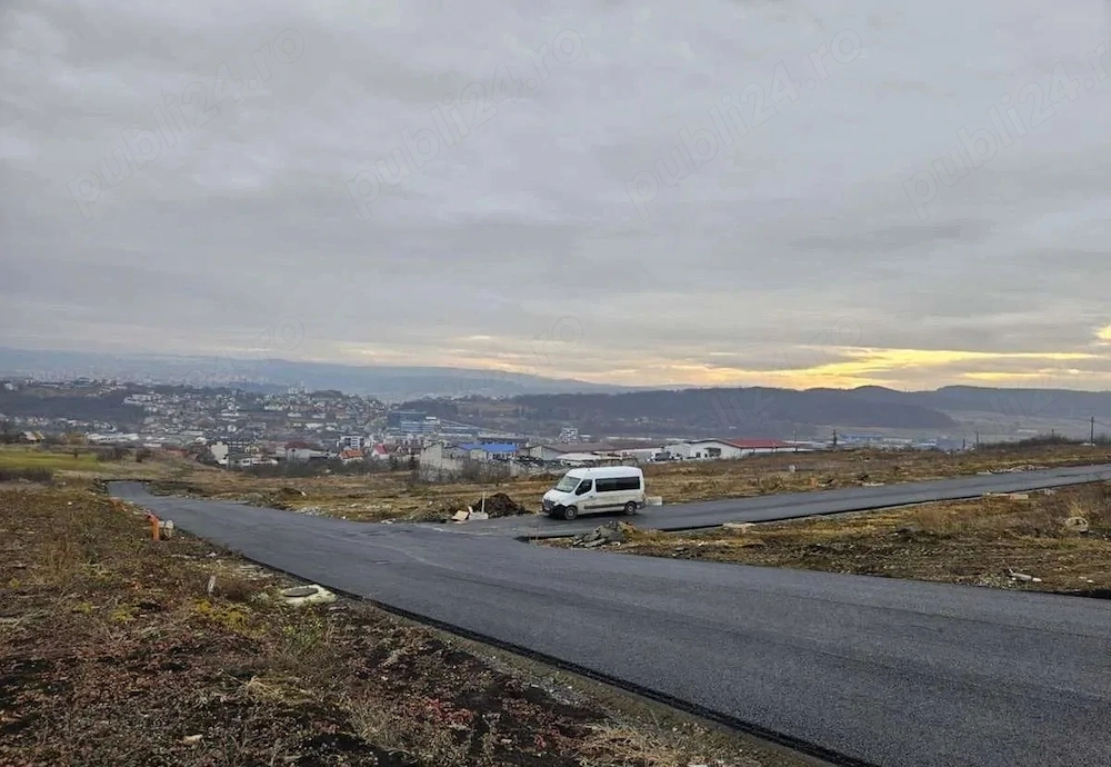 Teren intravilan cu suprafta de 430 mp , cu PUZ autorizat pentru casa