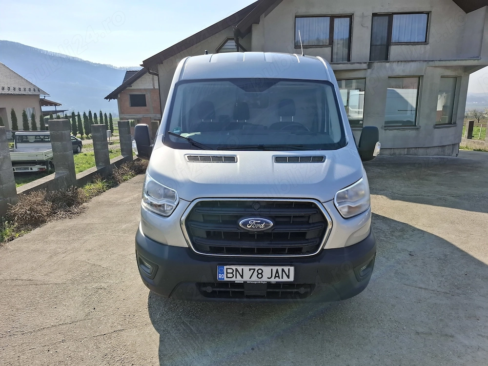 Autoutilitara Ford Transit