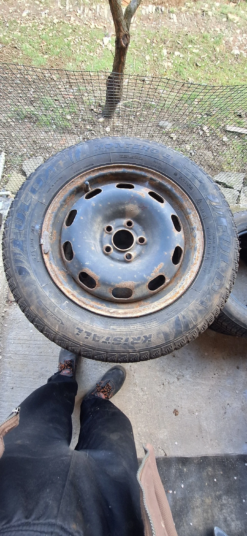 Jante tabla cu cauciucuri 195 65 15 