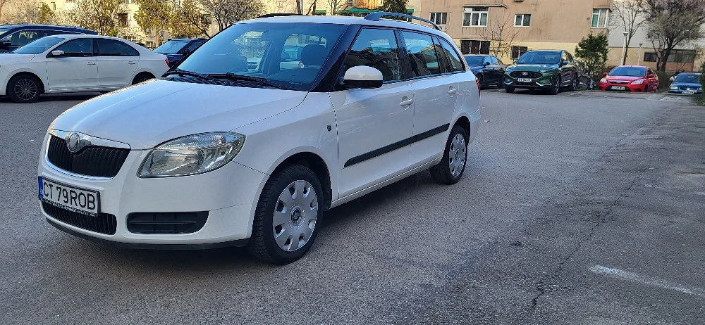Skoda fabia 1.9 Diesel 105cp Anul Fab 2009 full Opțiuni Acte la zi 