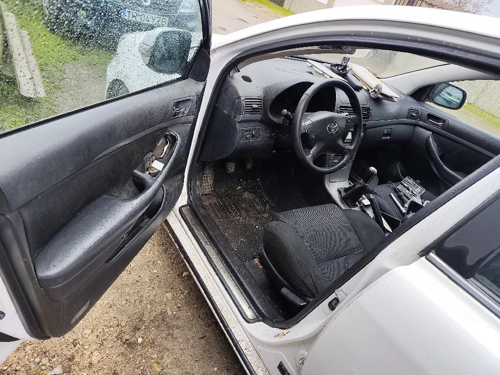 Dezmembrez Toyota avensis t25 1.8vvti benzina 2008 manuala