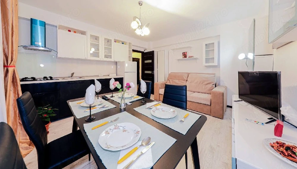 Închiriez 3 camere Militari