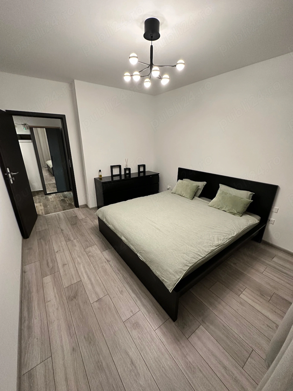 Inchiriere apartament 2 camere Grand Kristal Berceni