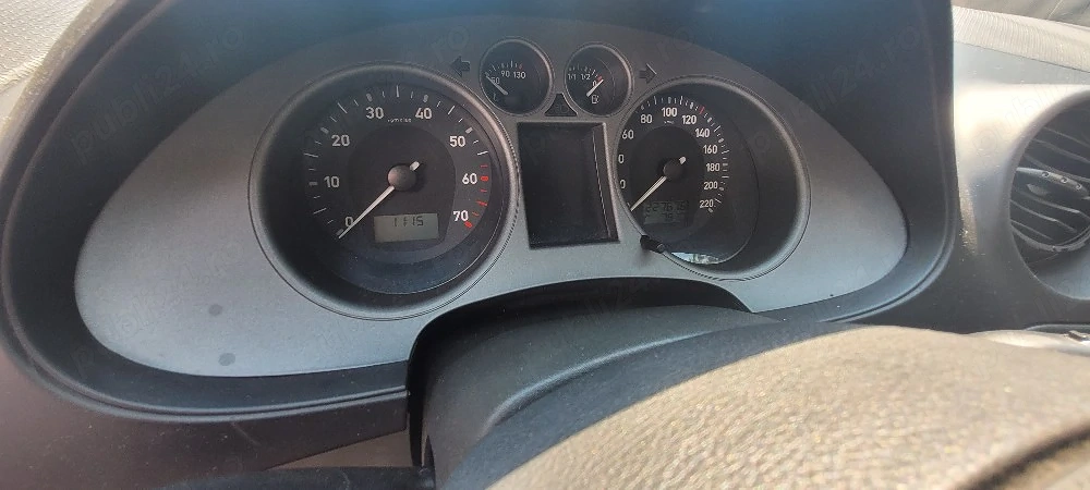 Vând Seat Ibiza agreat școală de șoferi 