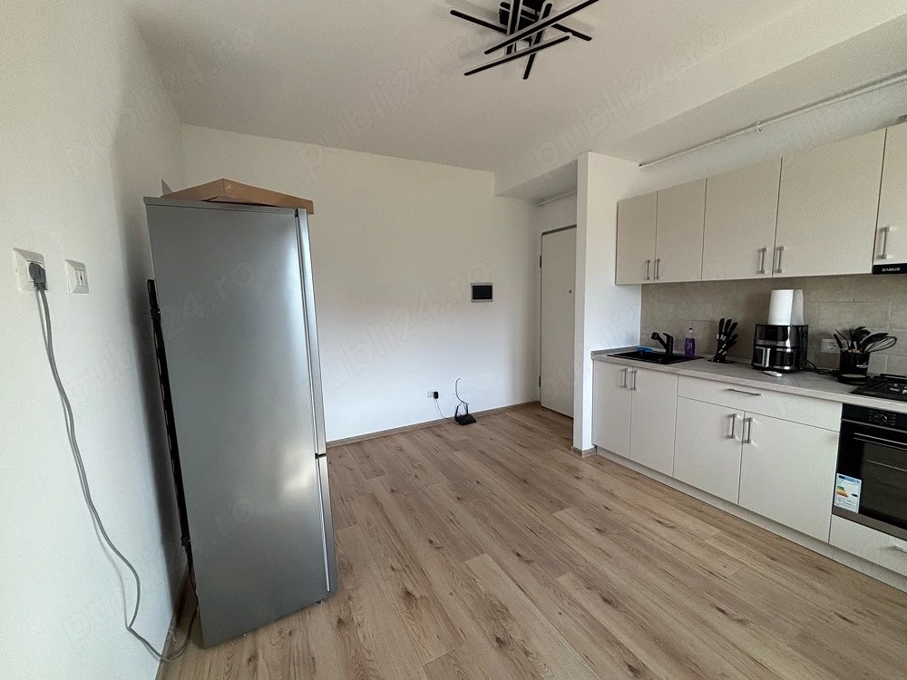 Inchiriez apartament cu 2 camere