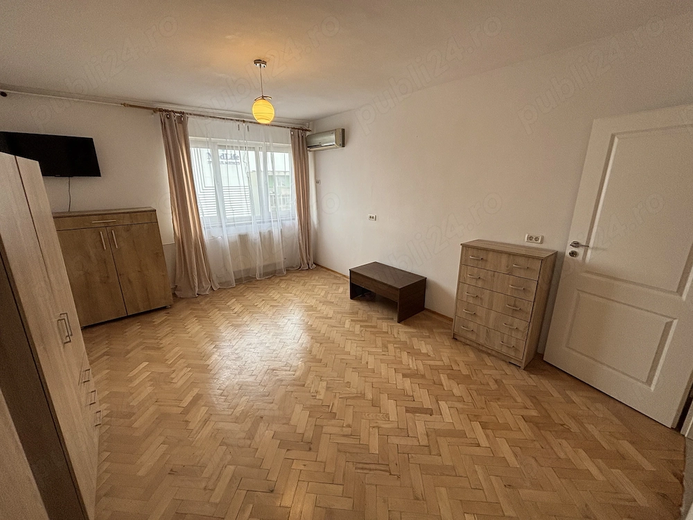 Apartament cu o camera, Piata Balcescu