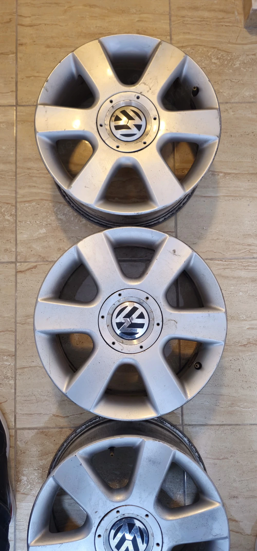 Set jante 15 inci, aliaj,originale VW ,in condiție foarte buna !