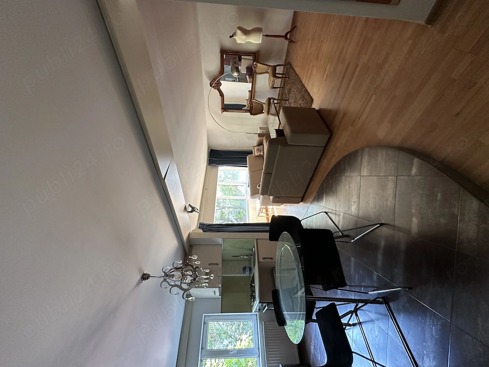 Proprietar inchiriez apartament cu 3 camere