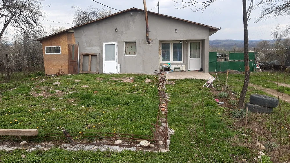 o oază de liniște!Casa+teren!